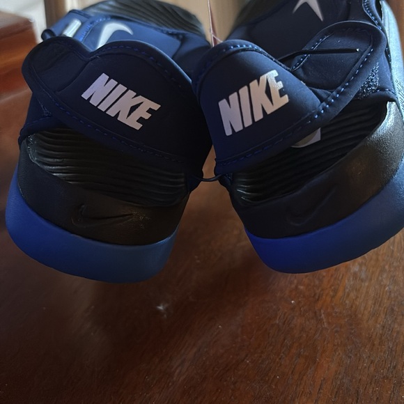 NWT Nike Youth Sunray Adjust Sandle — Youth Size 2 - Picture 2 of 9